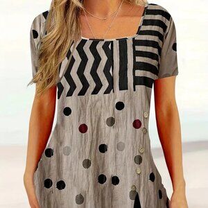 Short Sleeve Square Neck Graphic Tunic Top-NEW